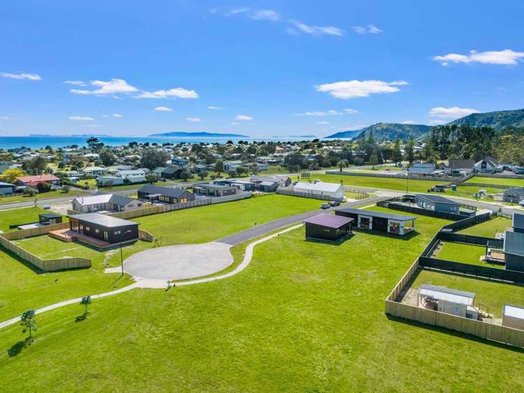 7 Riria Way Matarangi_9