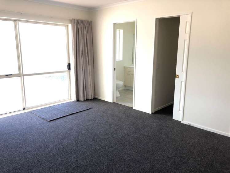 102 Moyrus Crescent East Tamaki Heights_9