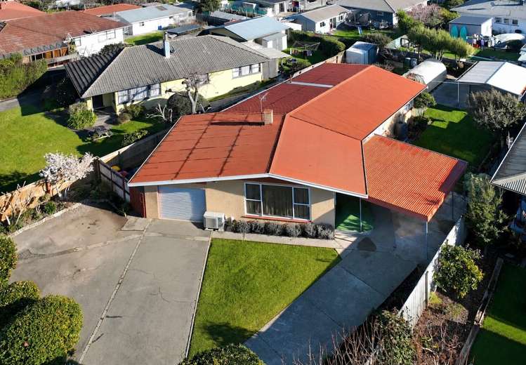 14 Tennyson Crescent Stoke_23