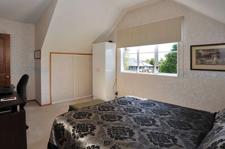 33 Taranaki Drive Woodend_9