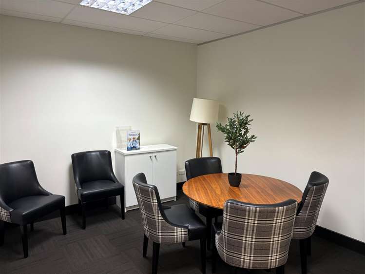 411-415 Victoria Street Hamilton Central_5