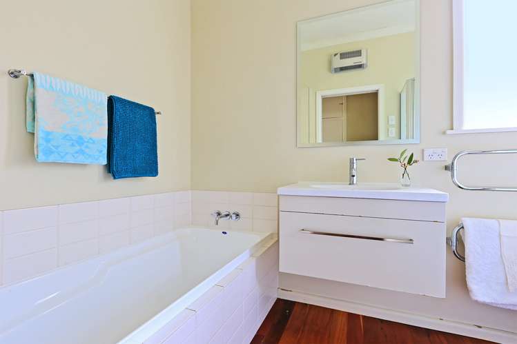 22 Awarua Crescent Havelock North_13