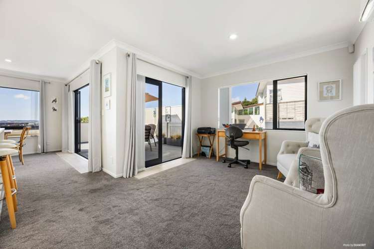 10 Waldorf Crescent Orewa_8