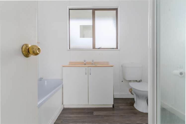 2/59 Branston Street Hornby_9