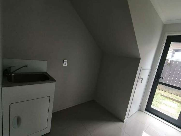 6 Lane Cameron Place Flat Bush_6