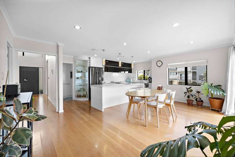 95 Medallion Drive Oteha_10