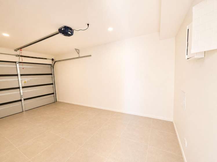 11E Rene Place 10698_15