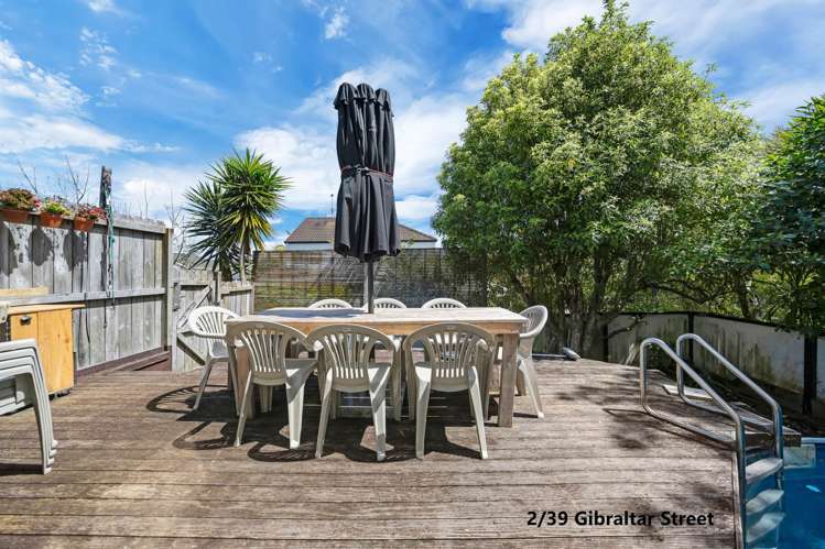 1 & 2/39 Gibraltar Street Howick_10