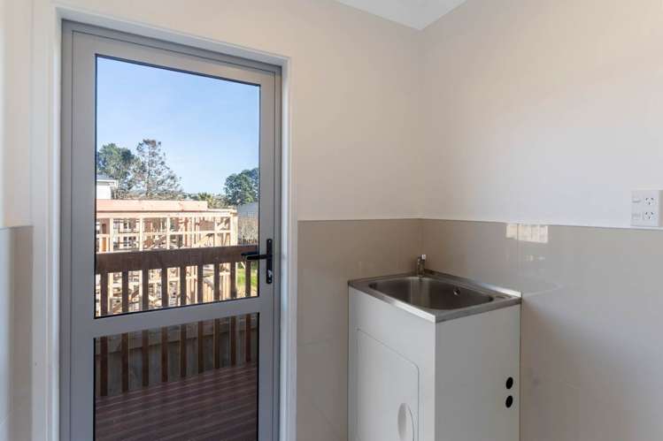 6 Terra Nova Street Glen Eden_10