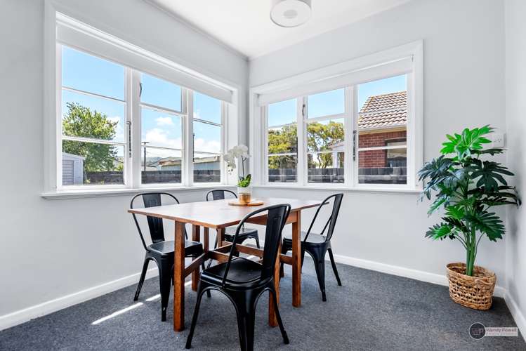 65 Hall Crescent Epuni_1