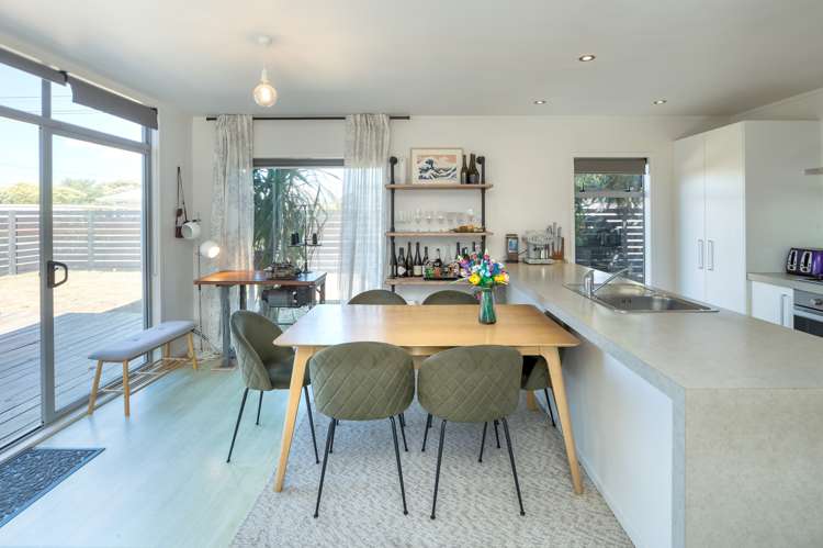 43 Sackville Street Martinborough_18