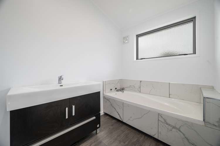 74 Barnard Road Fairy Springs_8