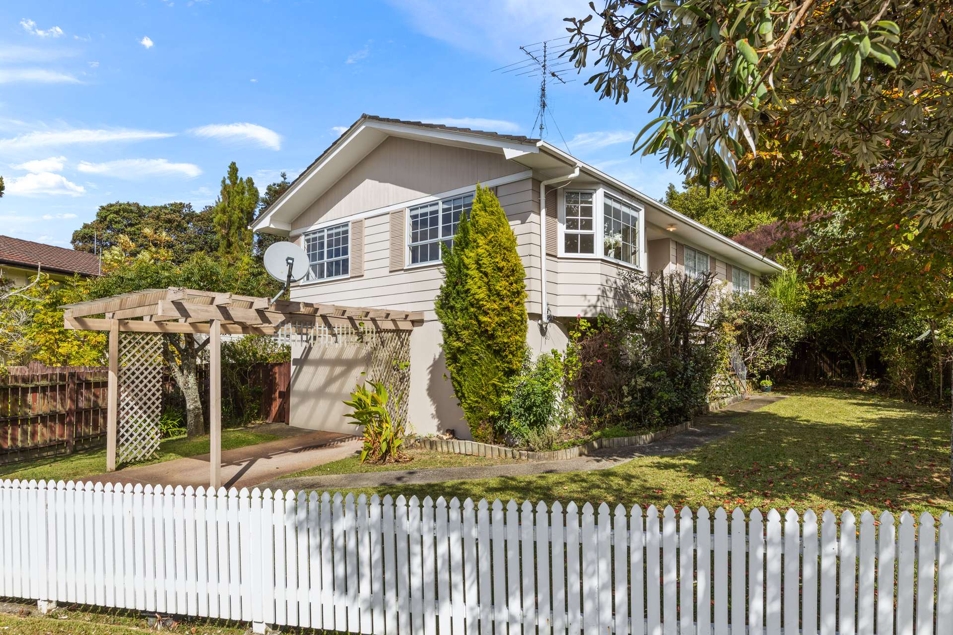 53 Trias Road Totara Vale_0