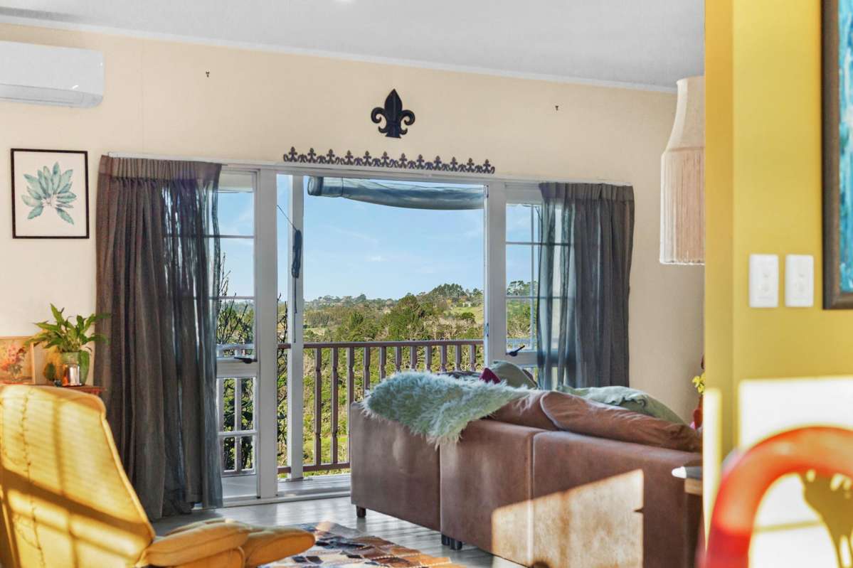 23 Waitakere Road_5