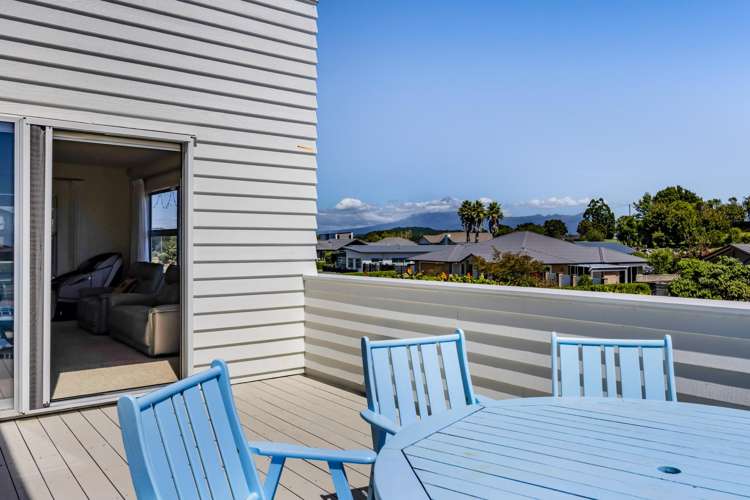 16 Links Drive Waiwhakaiho_24