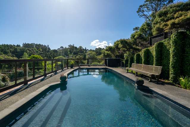 8 Herrings Cove Place Titirangi_1