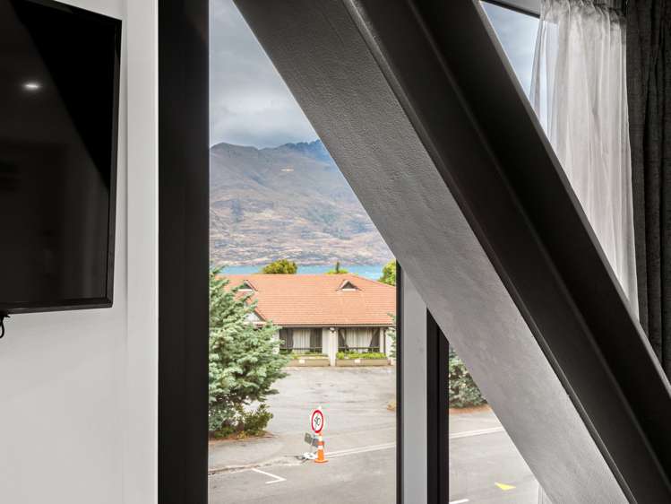 105/18 Frankton Road Queenstown_13
