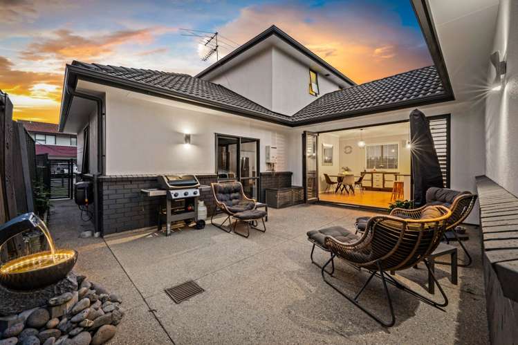 20 Greenbough Lane Greenhithe_1