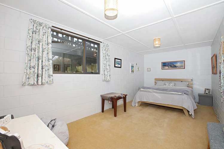 7 Brook Street (5&7) Riverton_14