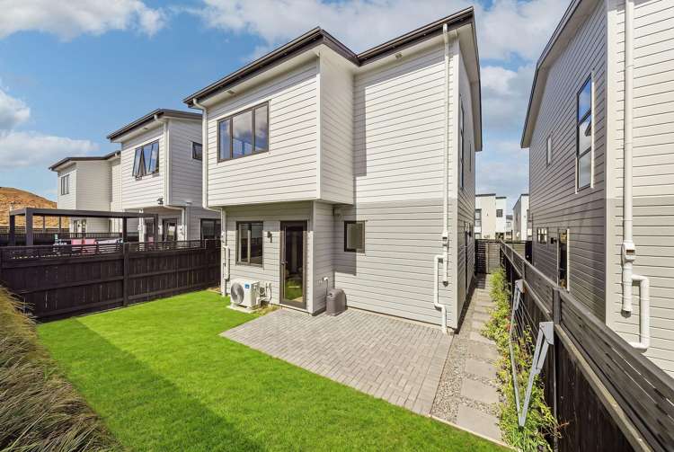 5 Greenbrier Street Westgate_12