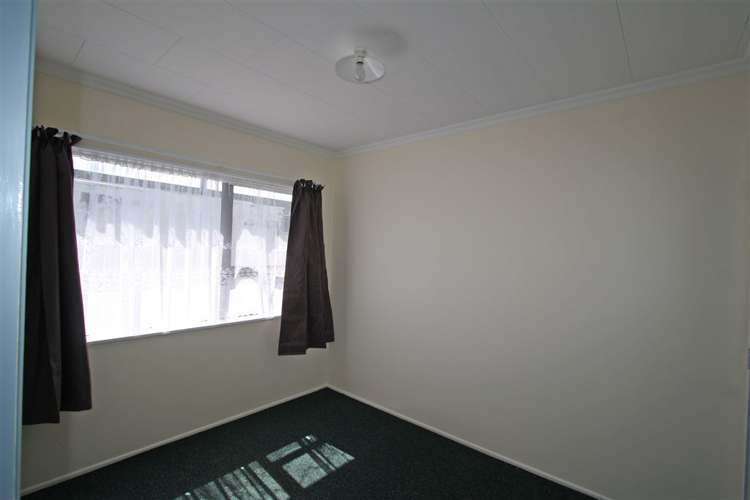 211 Parklands Avenue Bell Block_9