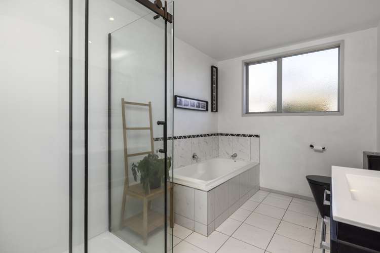 16 Eagle Street Welcome Bay_16