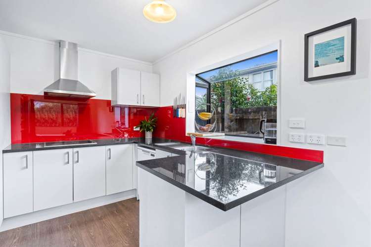 11b Kennedy Avenue Forrest Hill_1