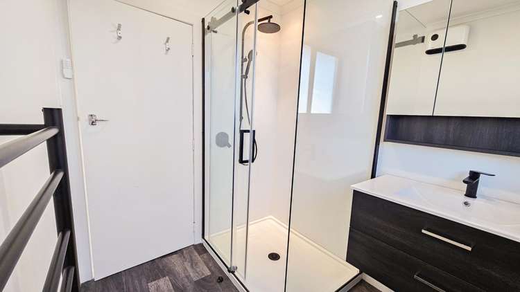 B/110 Findlay Road Ascot_10