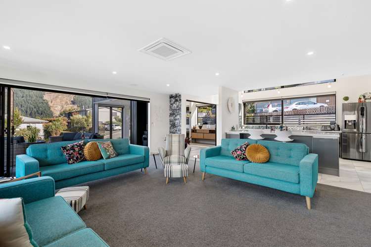 3 Panorama Place Queenstown_11