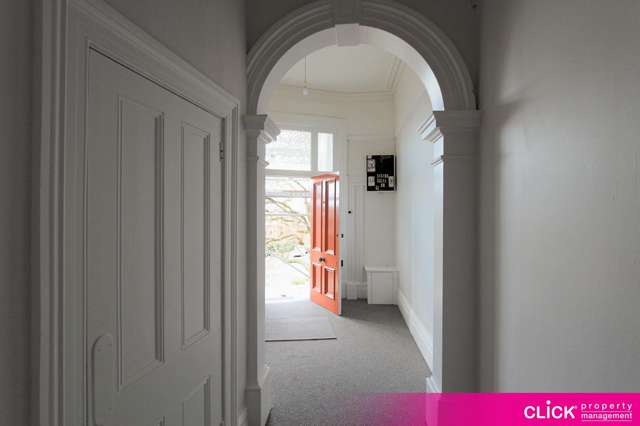 1/2 Royal Terrace 2202_2