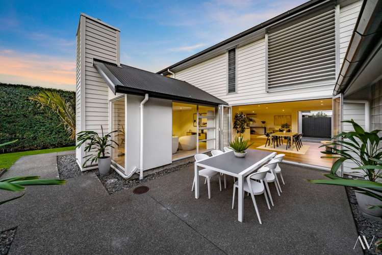 39 English Oak Drive Schnapper Rock_13