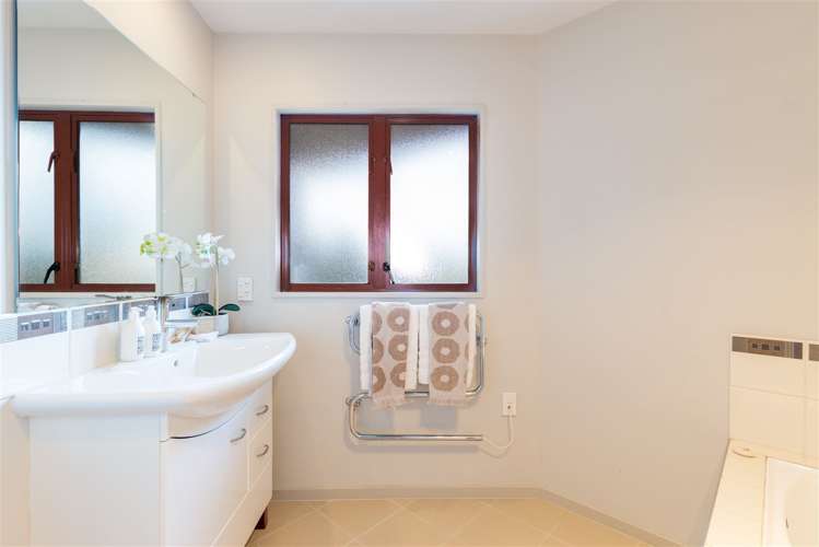 575 Madras Street Saint Albans_11