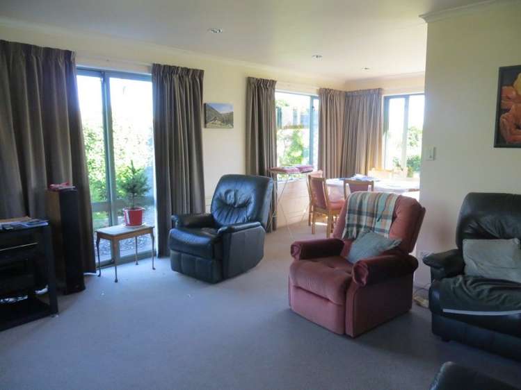 377 Suffolk Road Stoke_4