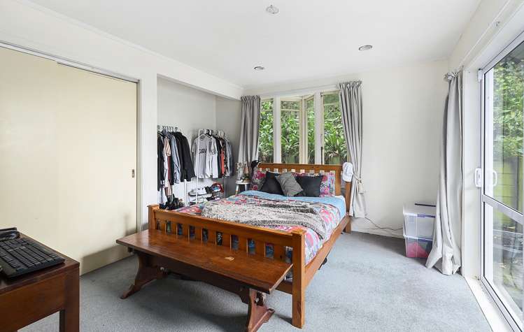 76 Mortimer Terrace Brooklyn_12