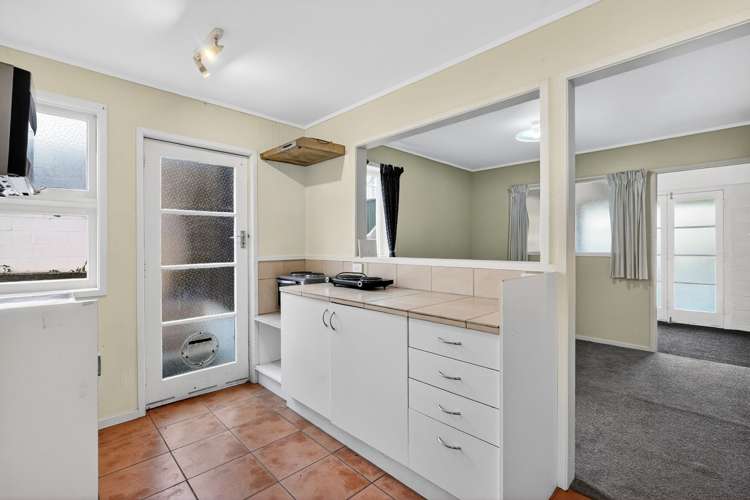 1/2 Tye Road Hillcrest_15
