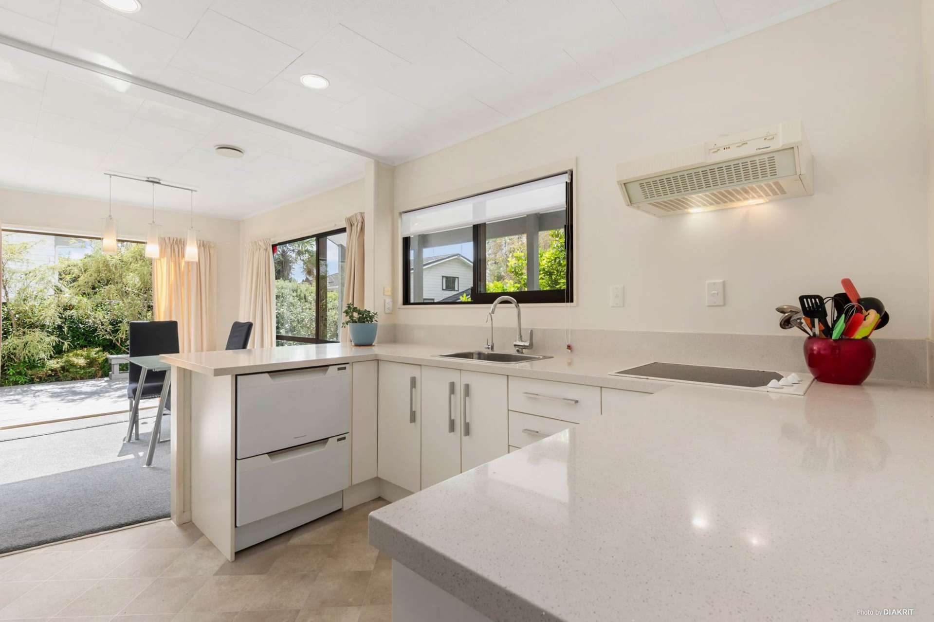 2/102 Manhattan Heights Glendene_0