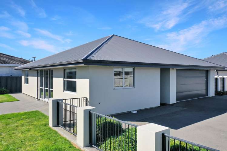 66 Kelvin Crescent Allenton_24