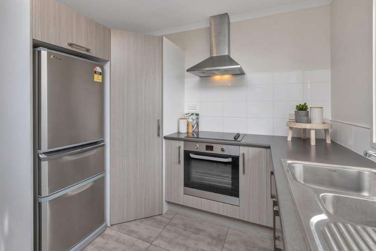 18 Ocean View Rise Ruakaka_6