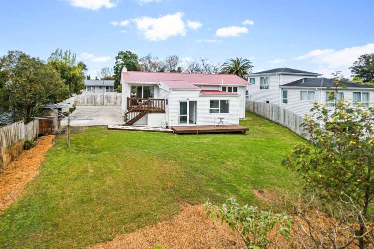 10 Maybelle Place Kelston_18