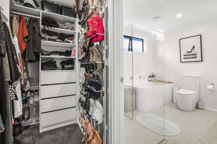 2/5 Westminster Road Wainuiomata_16