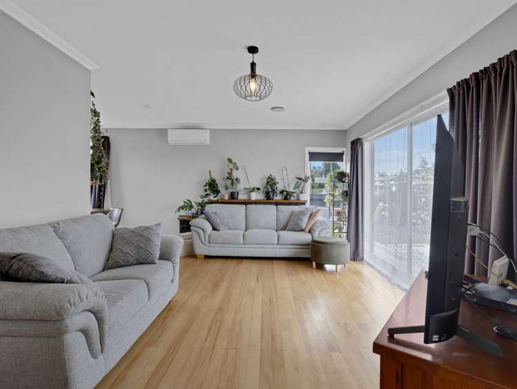 1B Tomin Road Glenview_13