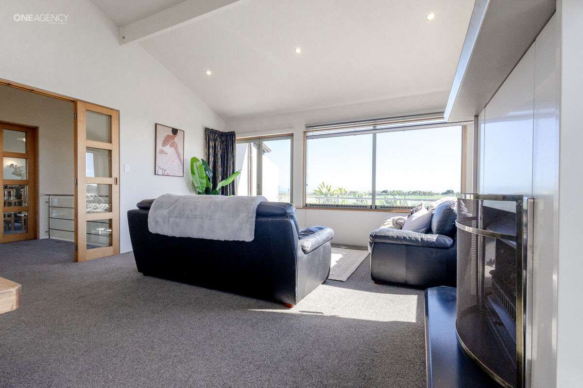 119 Waterwalk Road_2