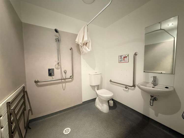 2/9 Barry Hogan Place Riccarton_5