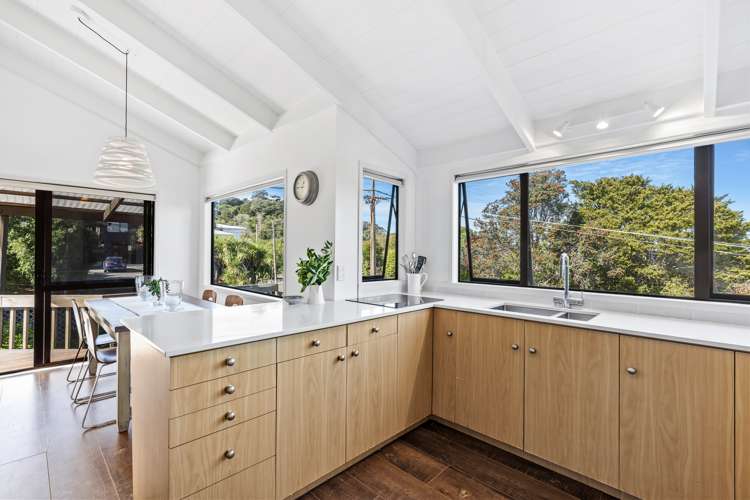 34 Grand View Road Leigh_5