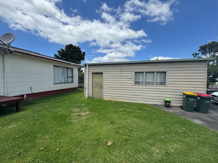 116 Beach Road Te Atatu Peninsula_12