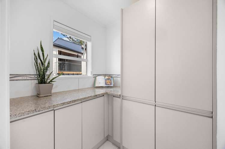 8 Portadown Avenue Pakuranga Heights_8