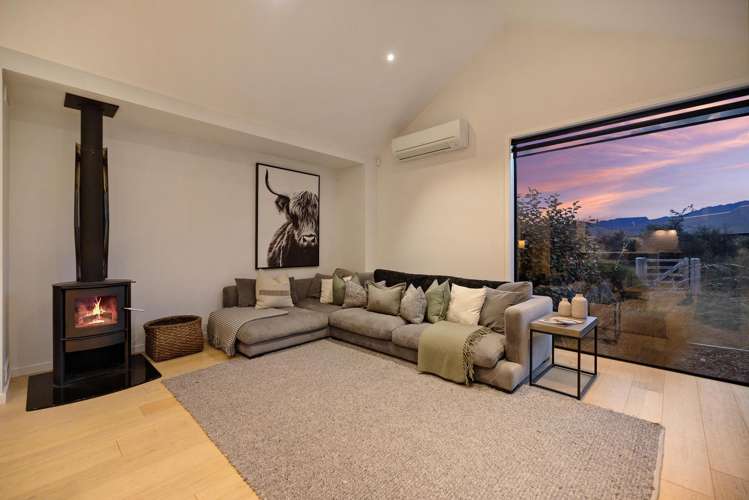 15 McKenzies Shute Jacks Point_7