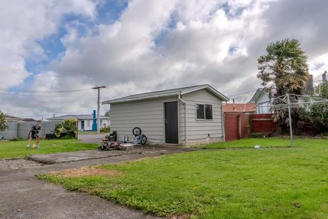 32 Edinburgh Street Feilding_1