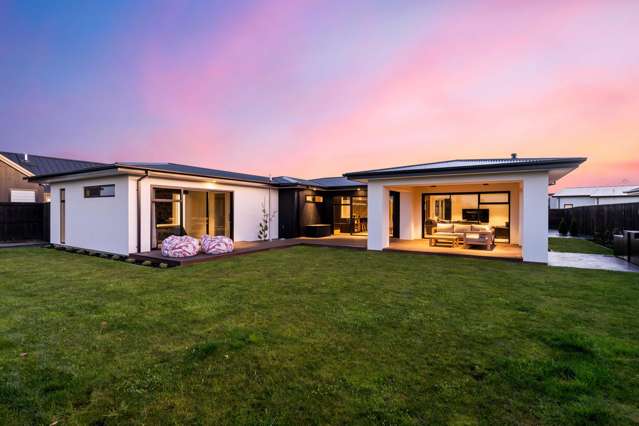 Dare to Compare - Four Car Garaging!