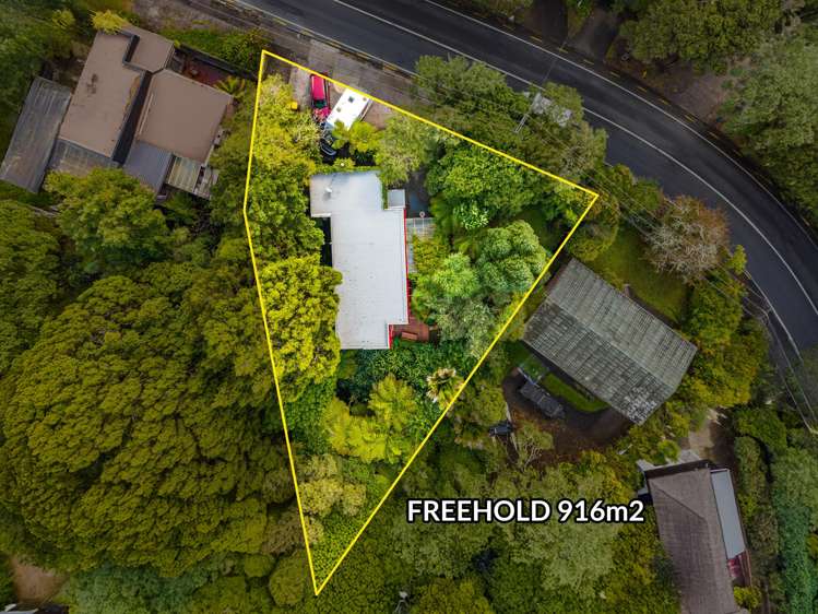 222 Godley Road Titirangi_23